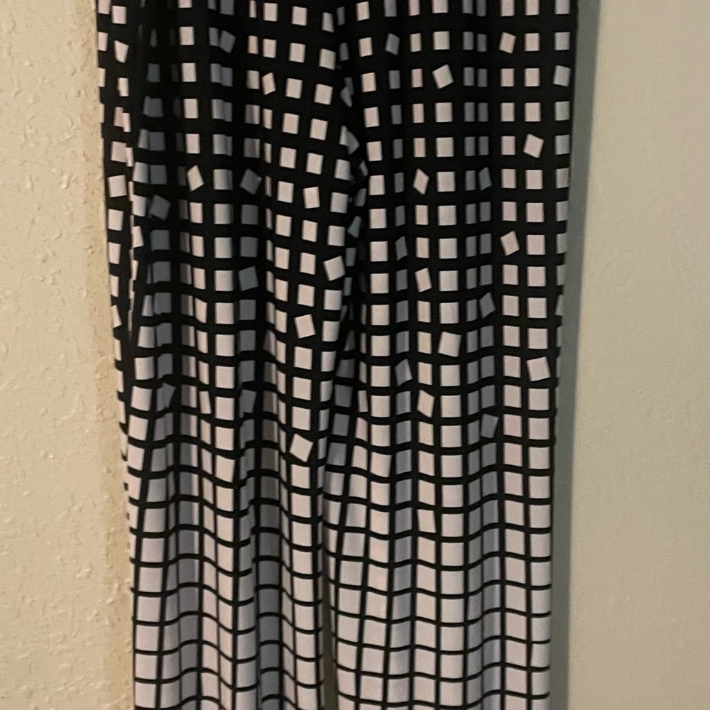 New Directions Black and White WindowPane Wide Leg Pants-Size Medium US
